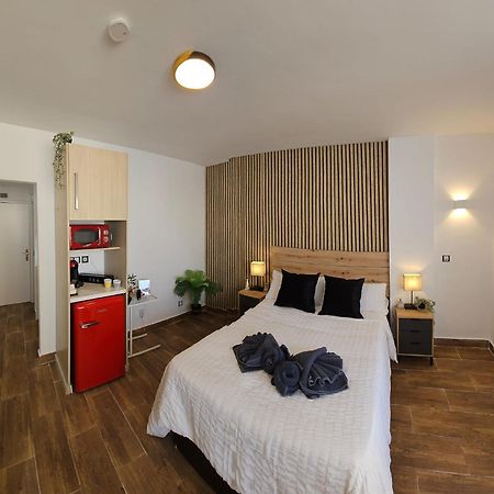 Namaste Modern Elegance City Center Apartment By Namaste Elite Торремолинос Экстерьер фото