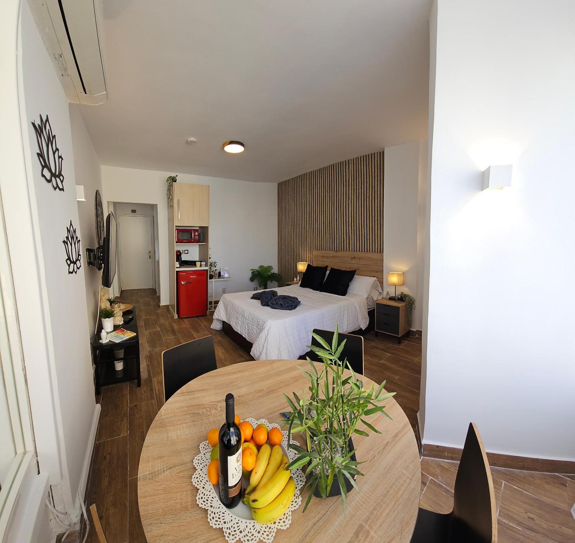 Namaste Modern Elegance City Center Apartment By Namaste Elite Торремолинос Экстерьер фото