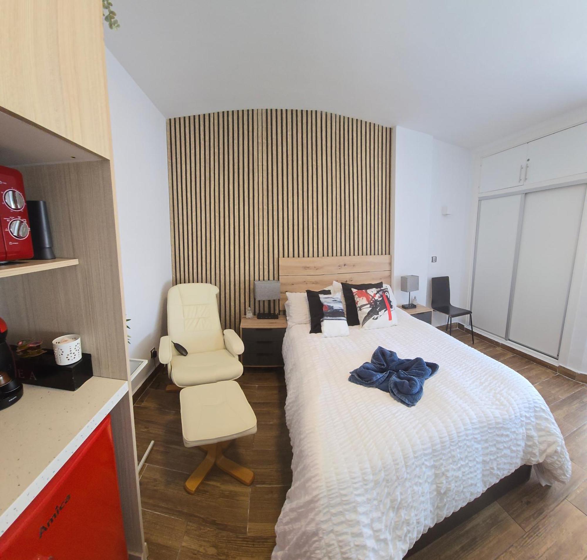 Namaste Modern Elegance City Center Apartment By Namaste Elite Торремолинос Экстерьер фото